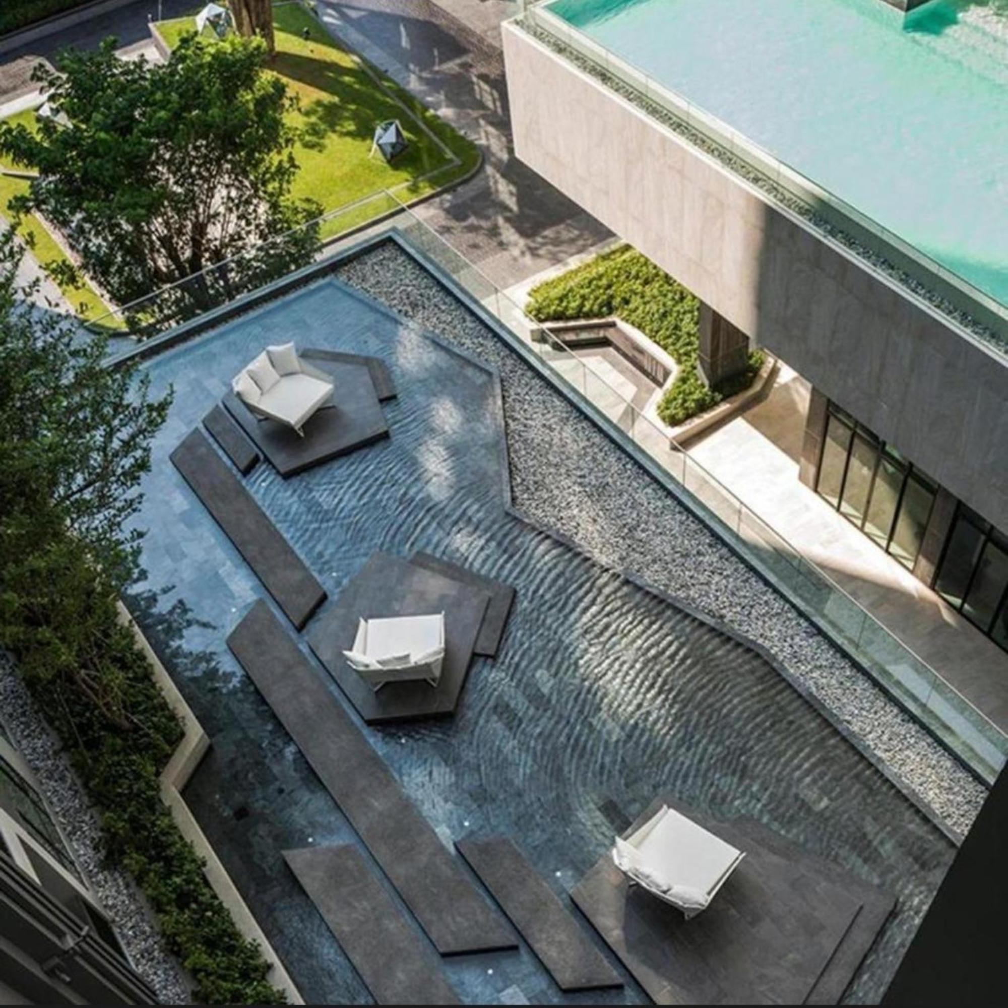The Base Central Pattaya By Mickey Exterior photo